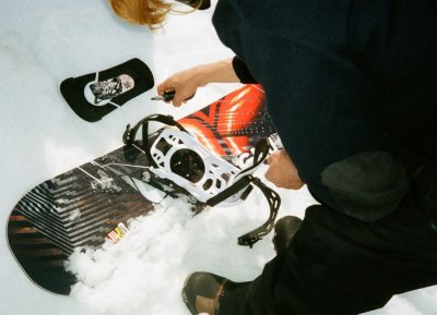 Jak nastavit vázaní na snowboard